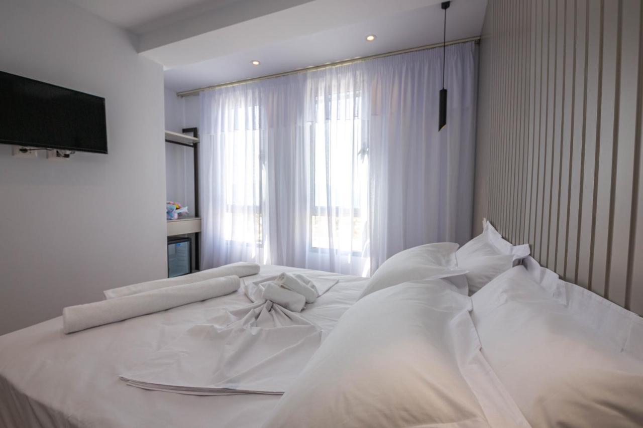 Hesperus Hotel Vlorë Exteriör bild