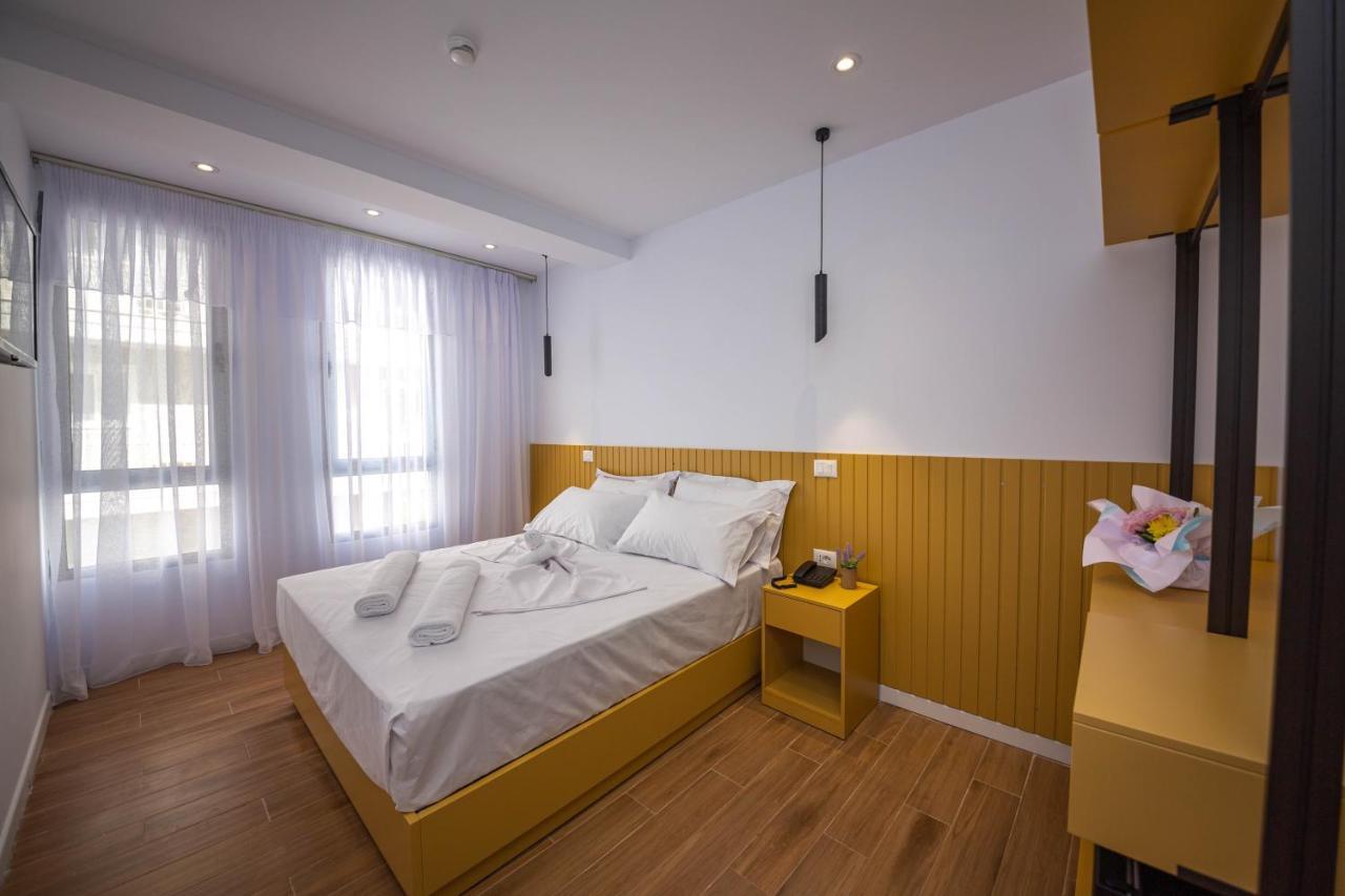 Hesperus Hotel Vlorë Exteriör bild